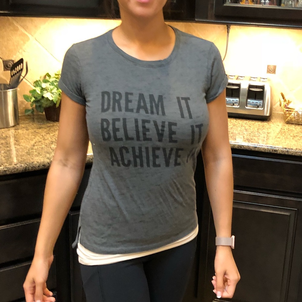 Motivational tee
